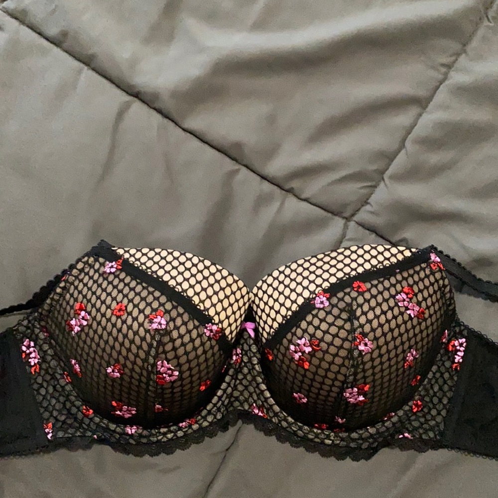NWOT Victoria’s Secret Dream Angels lined demi 38D